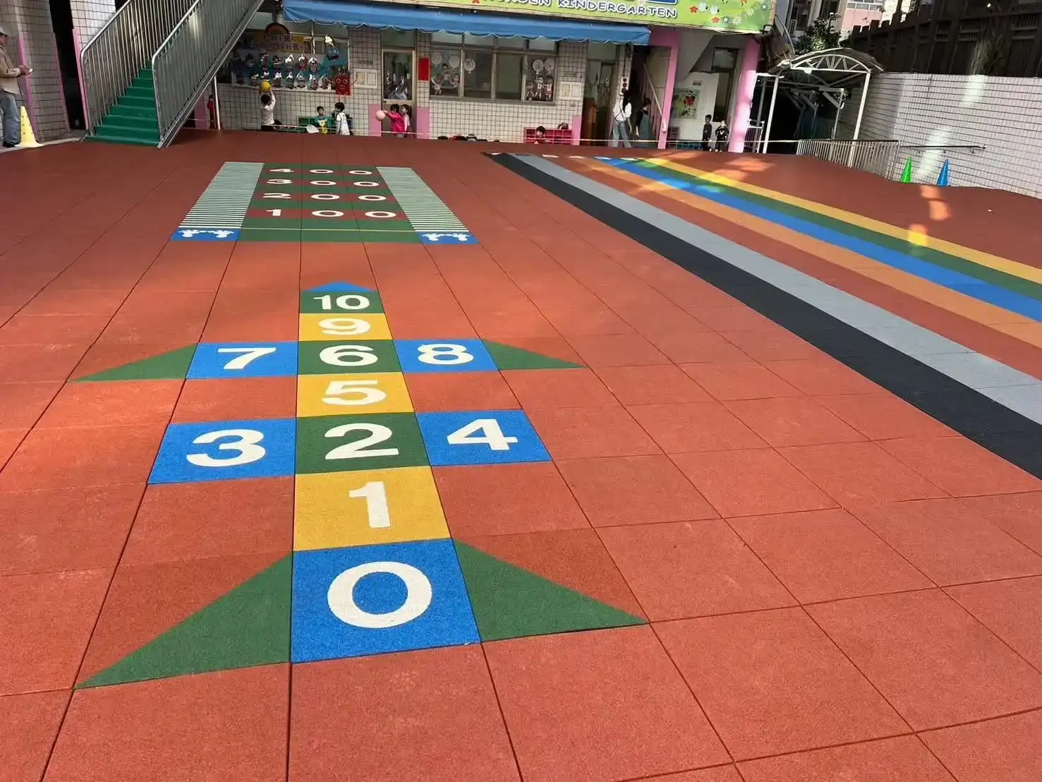 Jasa Pasang Rubber Jogging Track 
